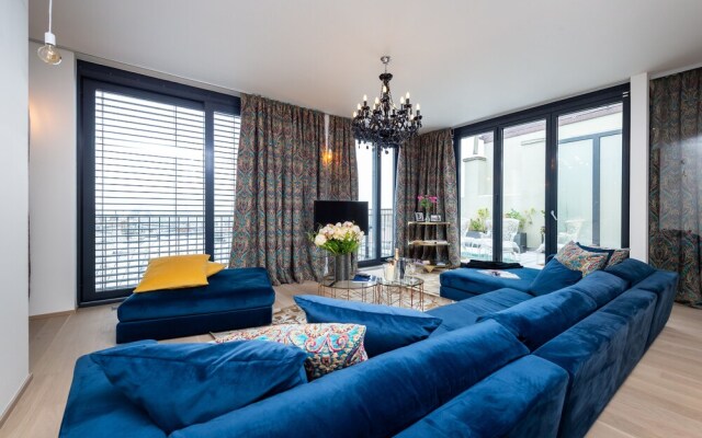 EMPIRENT Rose Apartments