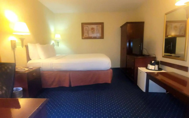 SureStay Plus Hotel by Best Western Chicago Lombard