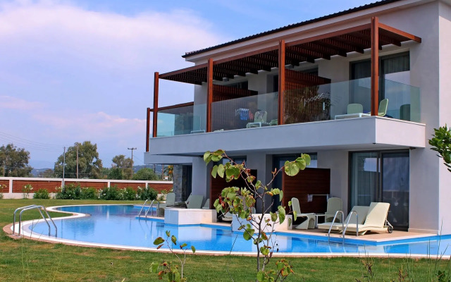 Almyros Villas Resort