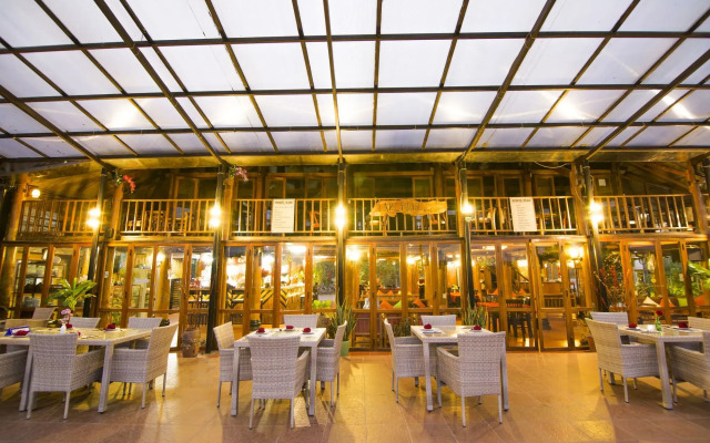 Phong Nha Lake House