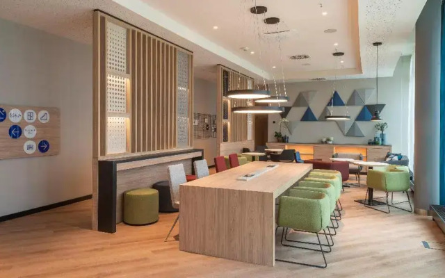 Holiday Inn Express Düsseldorf – Hauptbahnhof by IHG