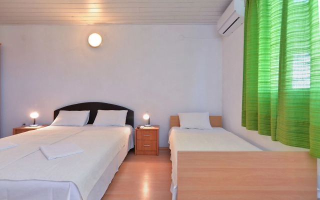 Apartment 1631