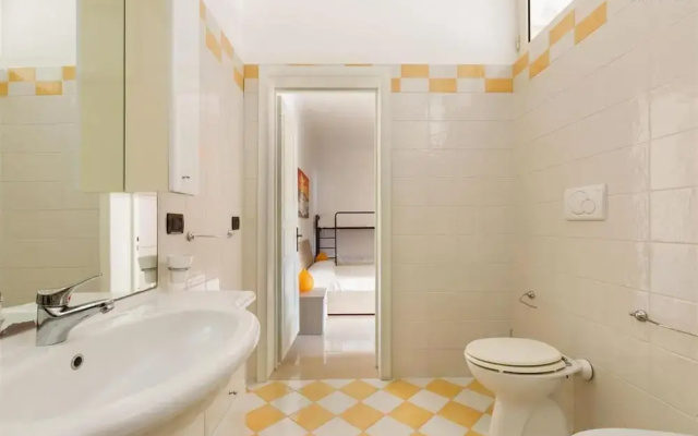 1749 Villetta Alessandra
