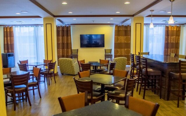 Holiday Inn Express & Suites Palm Bay by IHG