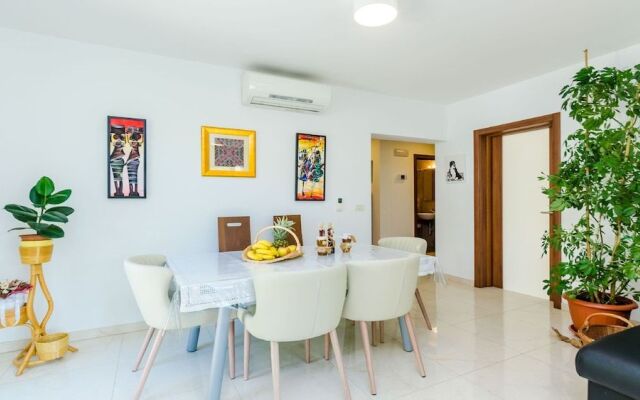 Blue Lagoon Apartment
