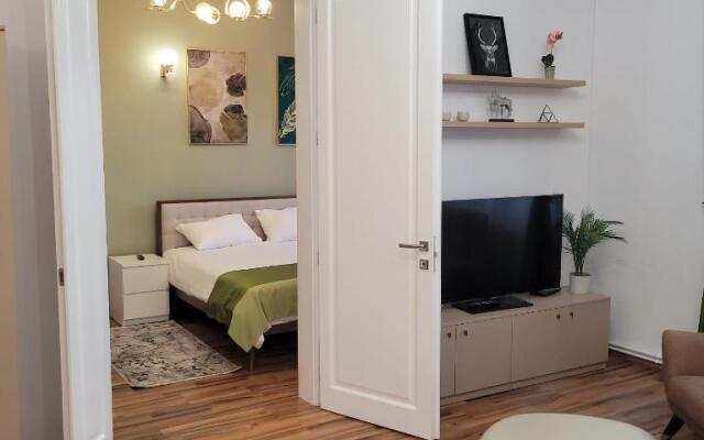B8 - Spacious, Charming Apartment in Central Sibiu