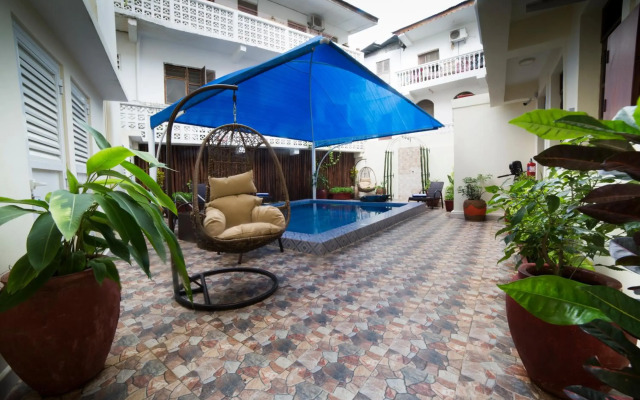 Spice Palace Hotel