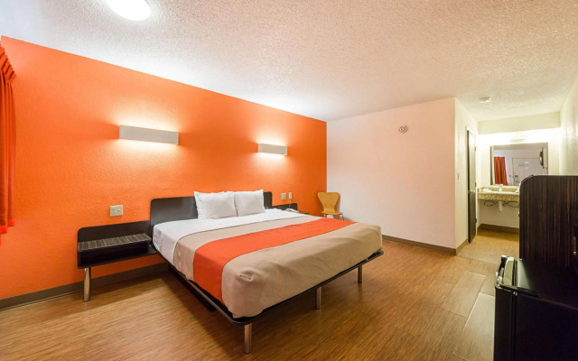 Motel 6 Boerne, TX