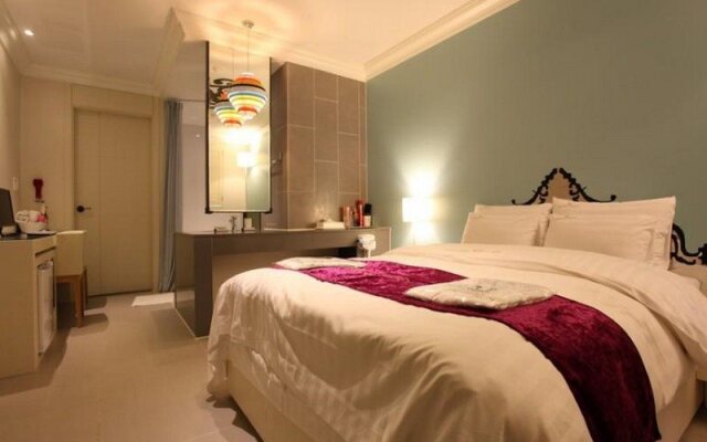Vago Tourist Hotel