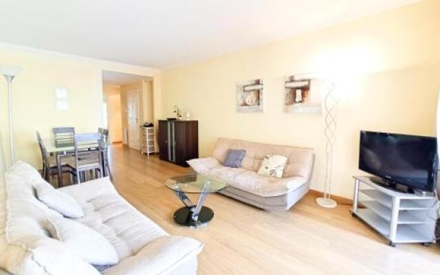 Viva Riviera Rue Victor Cousin