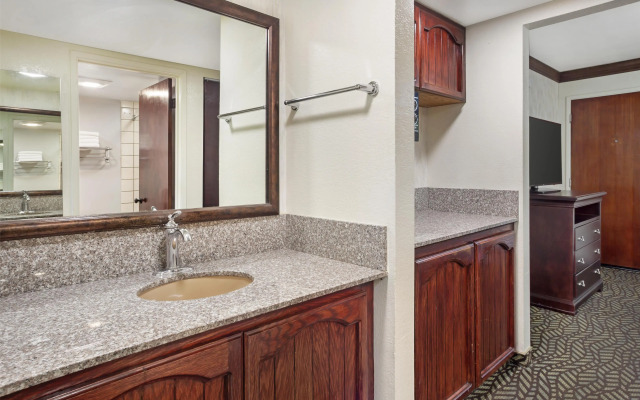 Best Western Plus Yosemite Gateway Inn