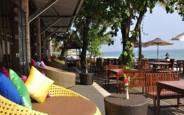 Mercure Rayong Lomtalay Villas & Resort