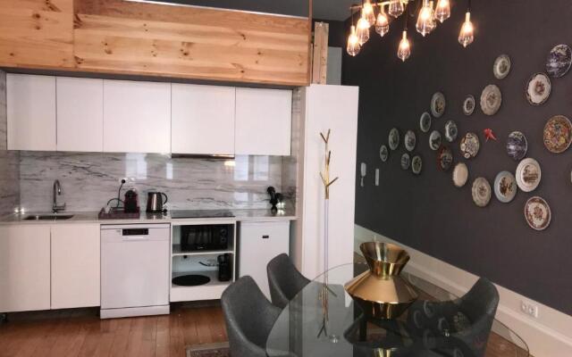 Oporto Chic & Cozy - Flores