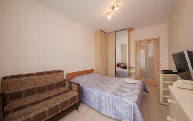 Apartment on 78 Dobrovol'cheskoy Brigady 19