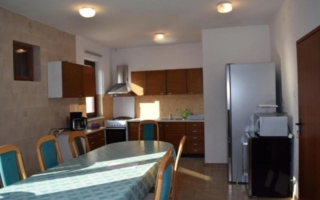 Ljilja - 10m From the sea With Parking - A4