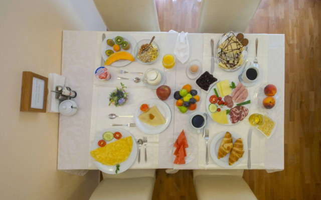 Royal Suites