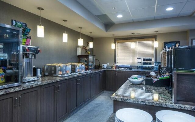 Timber Ridge Inn and Suites