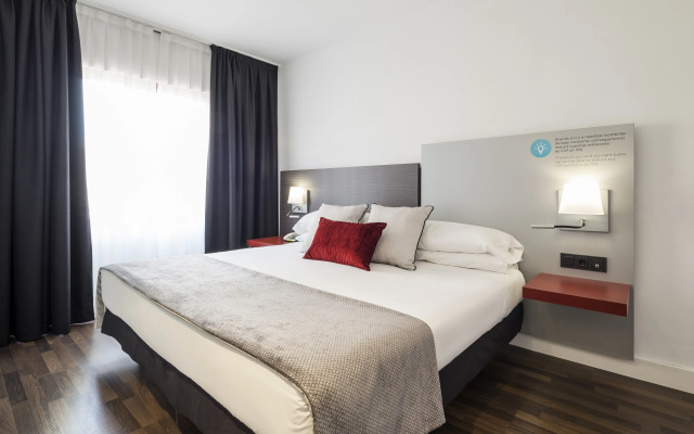 Hotel ILUNION Suites Madrid