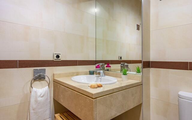 Ground Floor Terrace Apartment in Alamar Ref 31