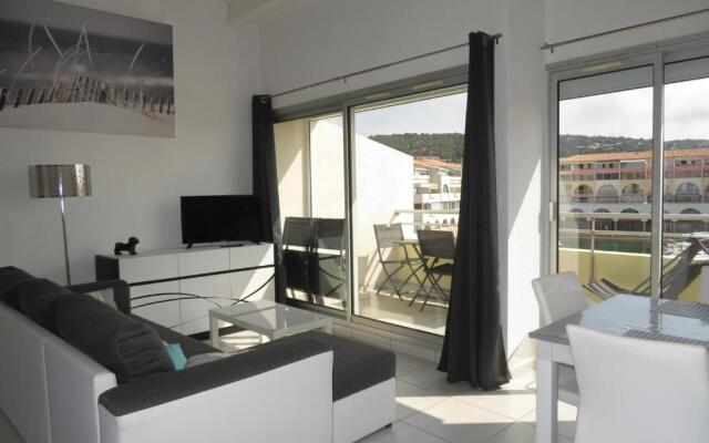 Appartement Sète, 2 Pièces, 6 Personnes - Fr-1-338-357