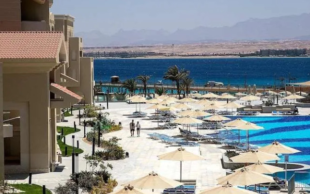 Serenity Sky Arc Resort - Sahl Hasheesh