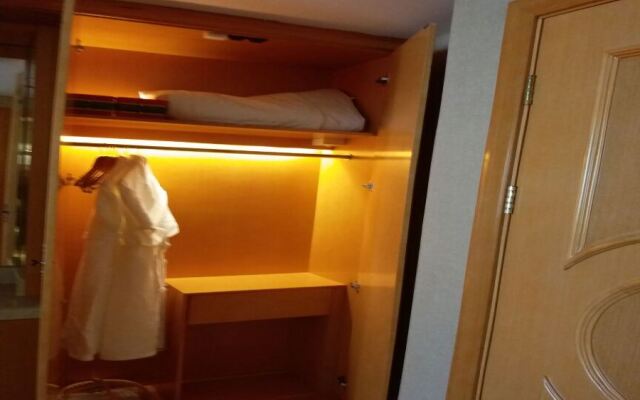 Vienna International Hotel Shen Zhen Buji Dafen shop