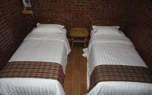 Nan Bwe- The Vibe Hostel