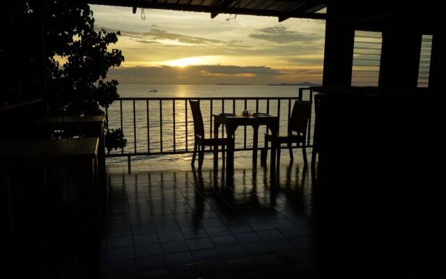 Pattaya Paradise Beach Resort (SHA Extra Plus)