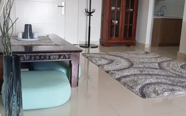 Executive Seaview at Icon Residence