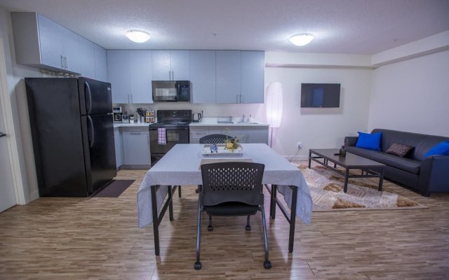 Stay With Ease Hospitality! 1 Bed 1 Bath