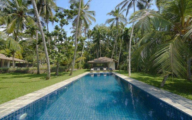 Dutch Colonial Period Villa In Contemporary Style