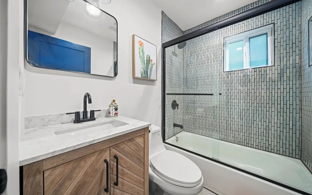 Serene Escapes Hollywood