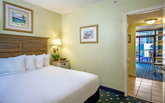 Compass Cove Resort