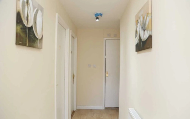Budget 4-bedrooms In Thamesmead