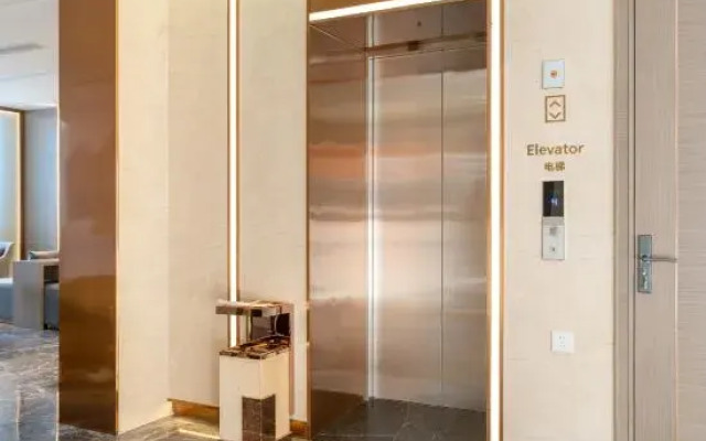 Lavande Hotel (Taixing Huangqiao Industrial Park Chenghuang Middle Road)