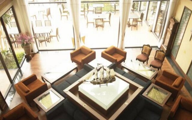 Siam Society Hotel & Resort
