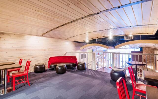 Tryp Times Square South