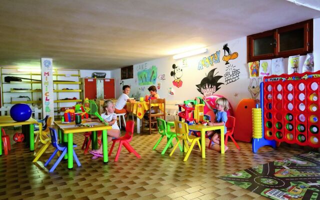 Village-Camping Joker