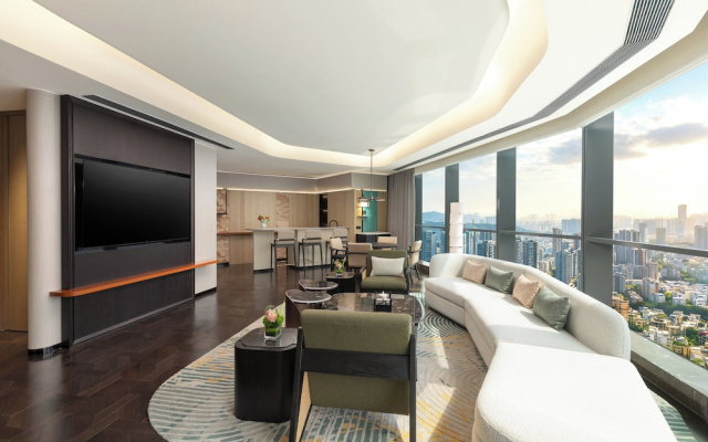 HUALUXE Zhongshan City Center