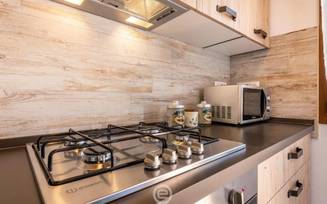 Mary's House - WiFi & Private Parking