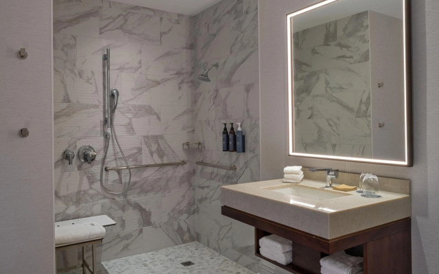 The Westin Houston Downtown