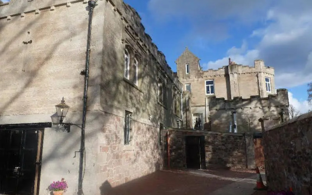 Shieldhill Castle Hotel
