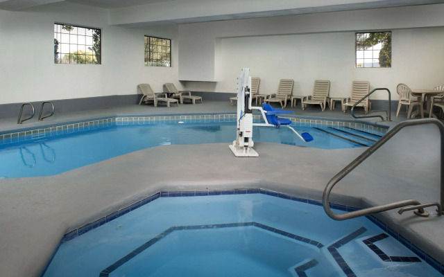 Quality Inn & Suites Gallup I-40 Exit 20
