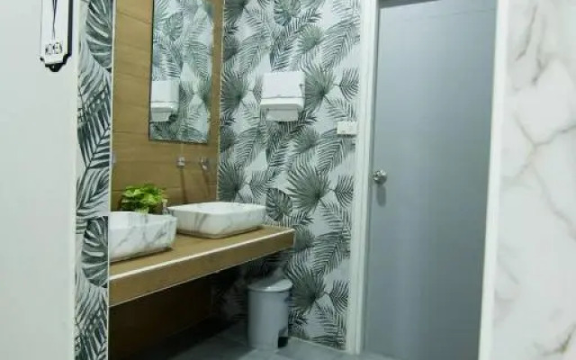 Thap Sakae Hotel