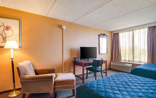 Rodeway Inn Aurora
