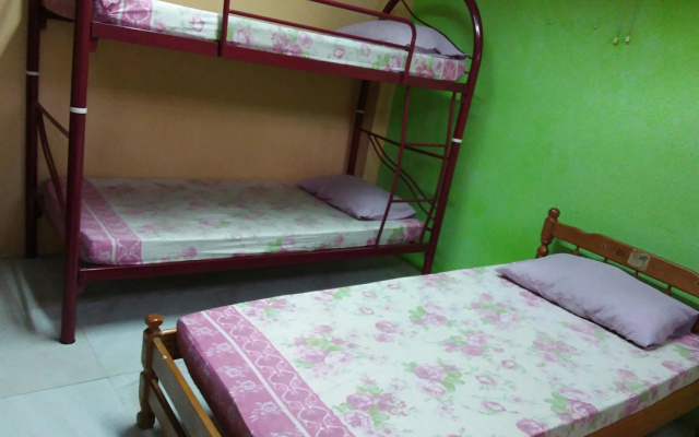Oasis Guest House – Guest Rooms – Kuala Lumpur