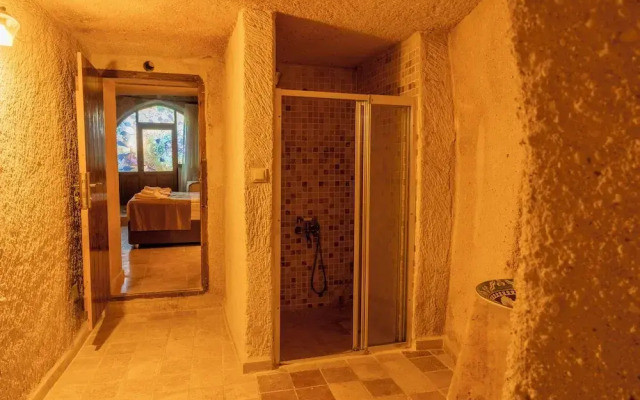 Carmin Cave Cappadocia