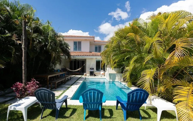 Villa Rossana by Acomodo