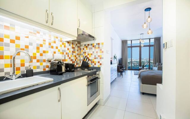 Palm Views East - Lovely View - Luxury Furnished