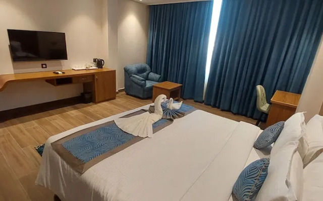 Pipul Padmaja Beach Inn